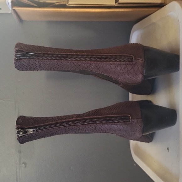 AGL Attilio Giusti Leombruni Women's Brown Textured Leather Boot SZ 37 / US 6.5 - Picture 4 of 7